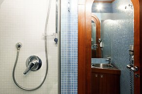 LHP Suite Posillipo
