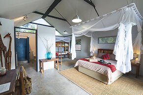 Caprivi Mutoya Lodge & Campsite