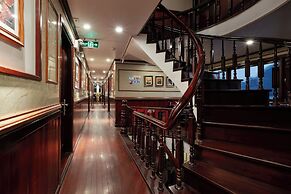 Swan Cruises Halong
