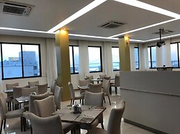 Blu Sky Hotel