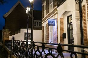 Number 10 The Abbey