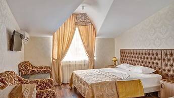 Nairi Hotel