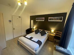 Oakhurst Gatwick