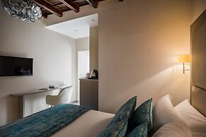Reginella Suites
