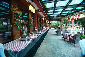 Lijiang Golden Path Hospitality