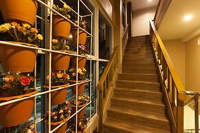 Pranee Home