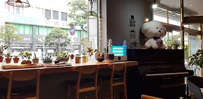 Miso Guesthouse - Hostel