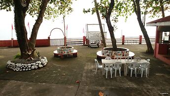 Coral Dive Resort