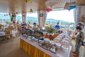Royal Inlay Hotel