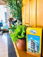 Royal Inlay Hotel