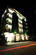Royal Inlay Hotel