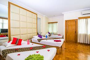 Royal Inlay Hotel