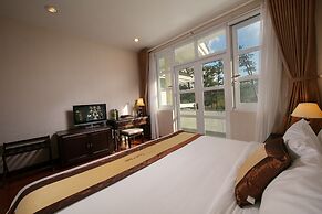 SAM Tuyen Lam Golf & Resorts