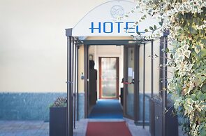 La Boheme SMART Hotel