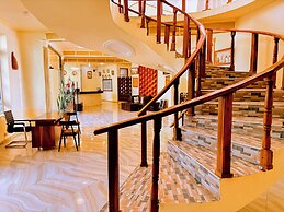 Masailand Safari & Lodge