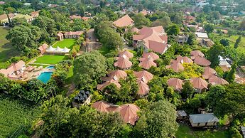 Masailand Safari & Lodge