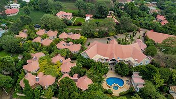 Masailand Safari & Lodge