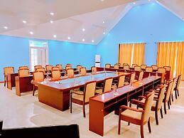 Masailand Safari & Lodge