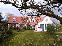 White Cottage B&B