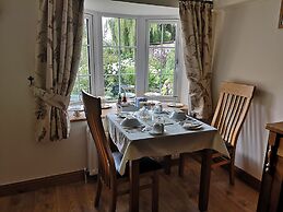 White Cottage B&B