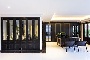 Cheeva Dee Hotel