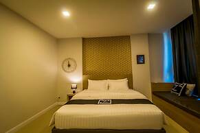 Triple Z Hotel