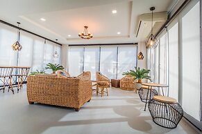Triple Z Hotel