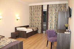 Non-Stop Hotel