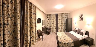 Non-Stop Hotel
