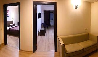 Non-Stop Hotel