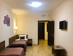 Non-Stop Hotel