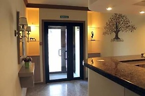 Non-Stop Hotel