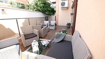 Caro Aparthotel
