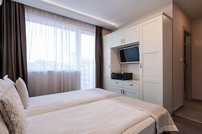 Caro Aparthotel