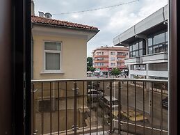 Caro Aparthotel