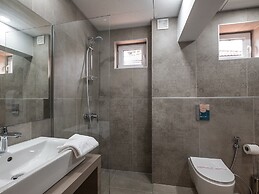 Caro Aparthotel