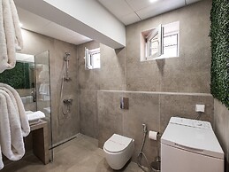 Caro Aparthotel