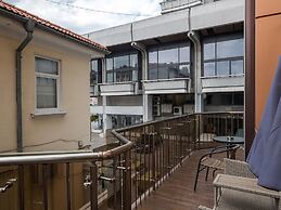 Caro Aparthotel