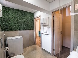 Caro Aparthotel