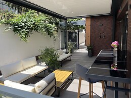 Caro Aparthotel