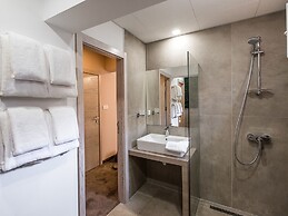 Caro Aparthotel