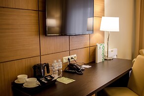 Green Park Hotel
