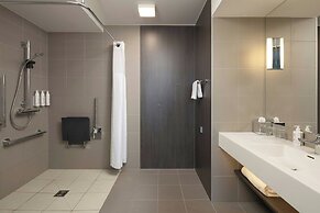 MOXY London Heathrow Airport