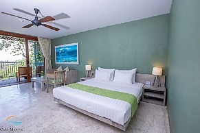 Casa Marina Resort