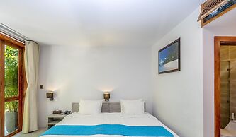 Casa Marina Resort