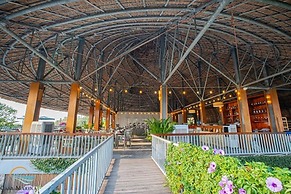 Casa Marina Resort