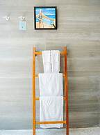 Casa Marina Resort