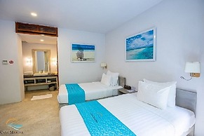 Casa Marina Resort