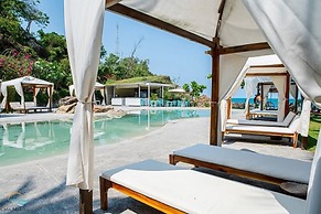 Casa Marina Resort