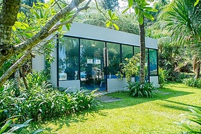 Casa Marina Resort
